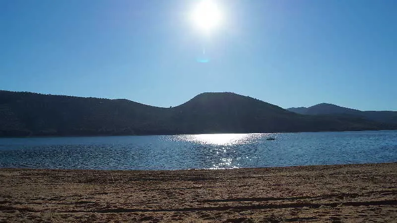 Caserio De Iznajar Hotel